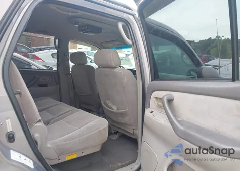 2001 Toyota Sequoia Sr5 V8 from USA, damaged, VIN 5TDBT44A31S031316